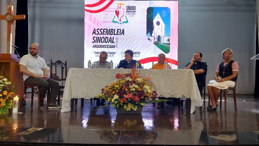 Delegados sinodais e bispos participam da Assembleia Sinodal Arquidiocesana de Olinda e Recife